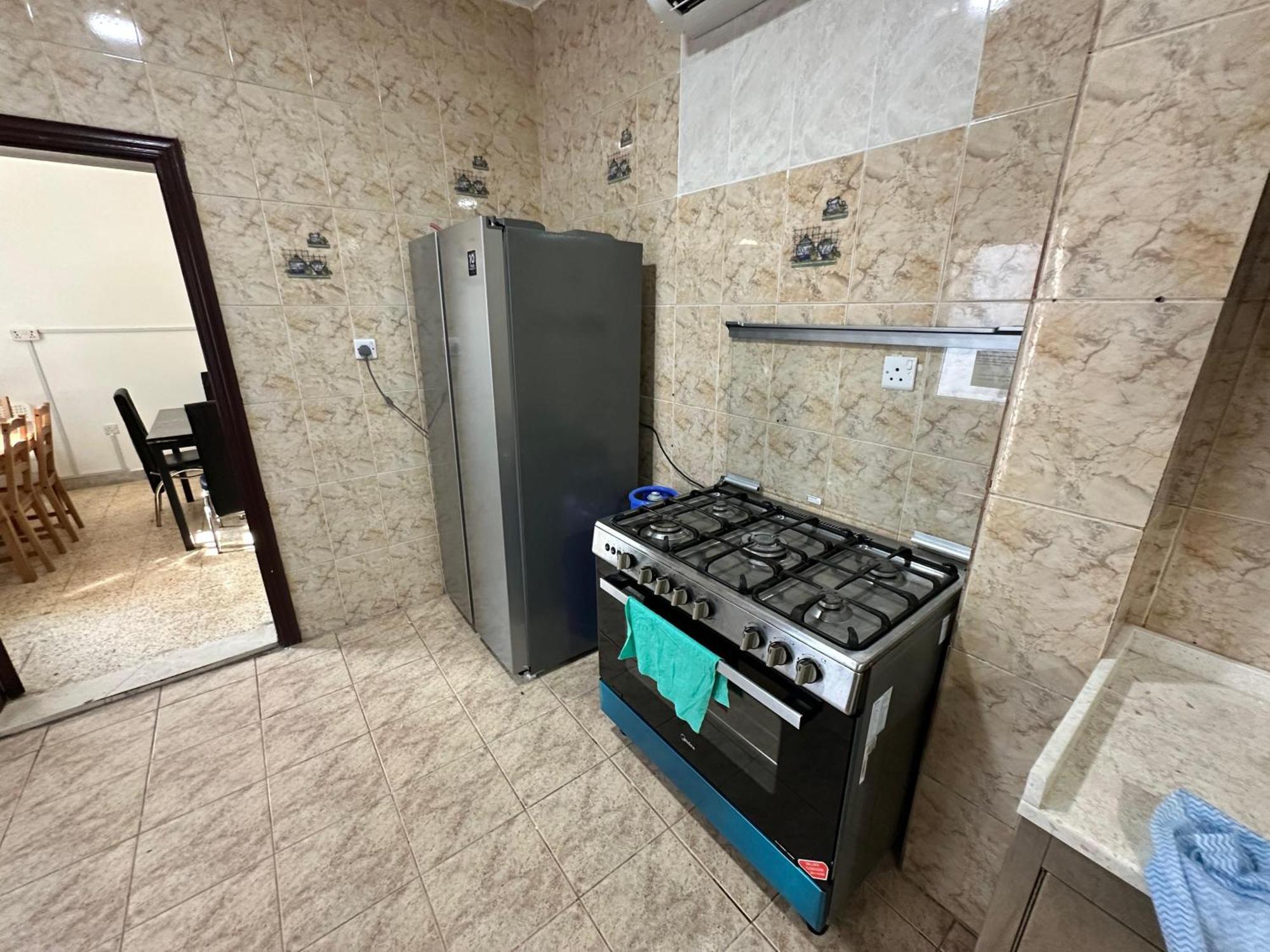 International Abu Dhabi Hostel Exterior foto